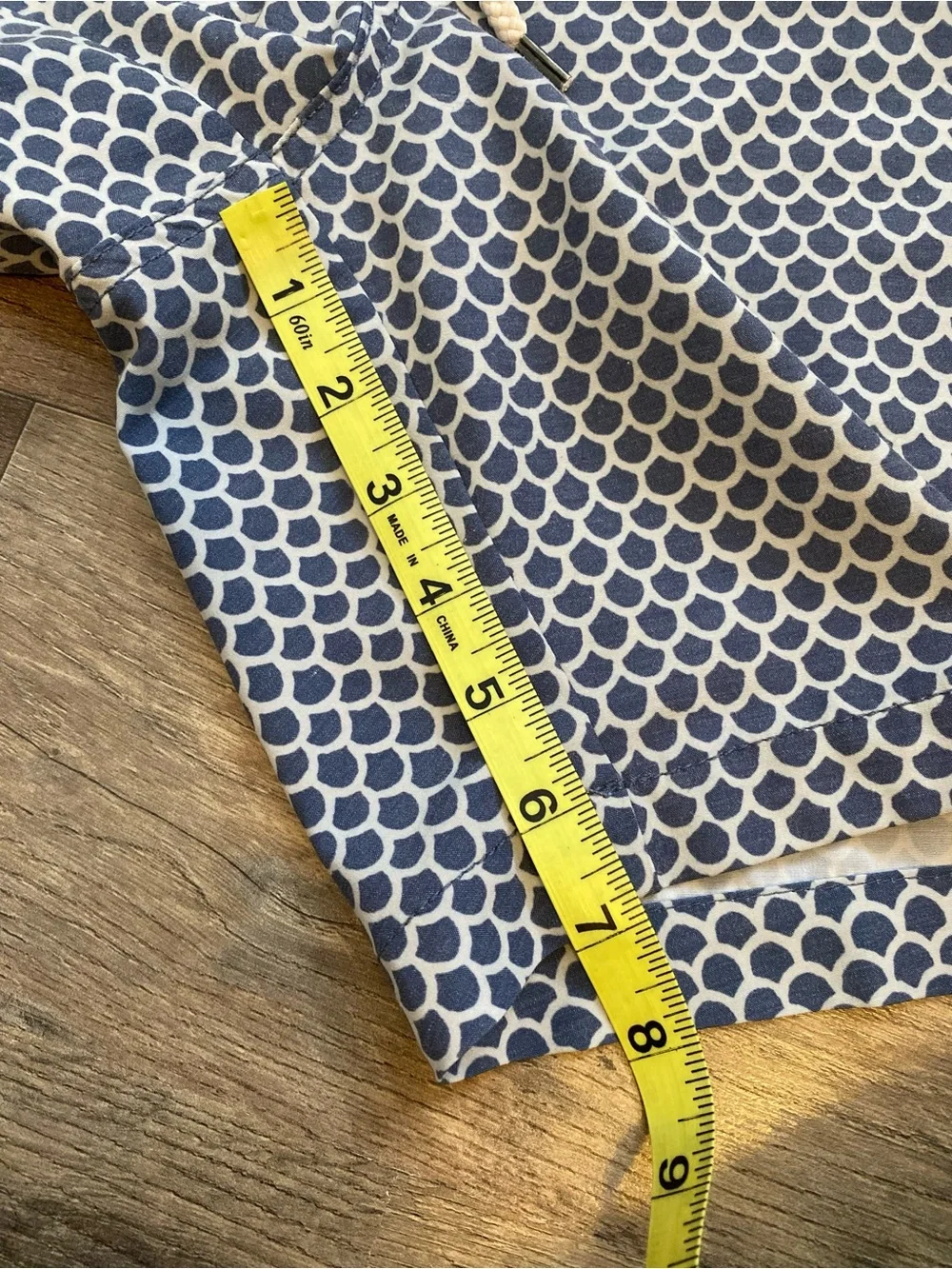 Faherty 2 Classic Boardshort Fishscale Batik Size L